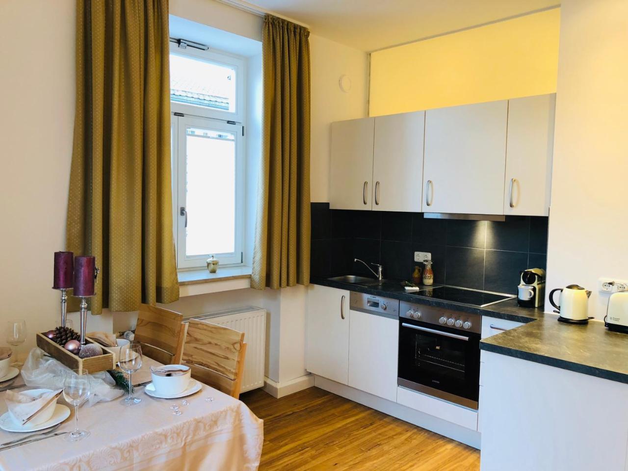Golden Gapa Central Family Apartment 28 ガルミッシュ・パルテンキルヒェン エクステリア 写真